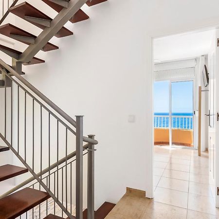 Beachfront Triplex With Swimming Pool & Parking Radazul Ngoại thất bức ảnh
