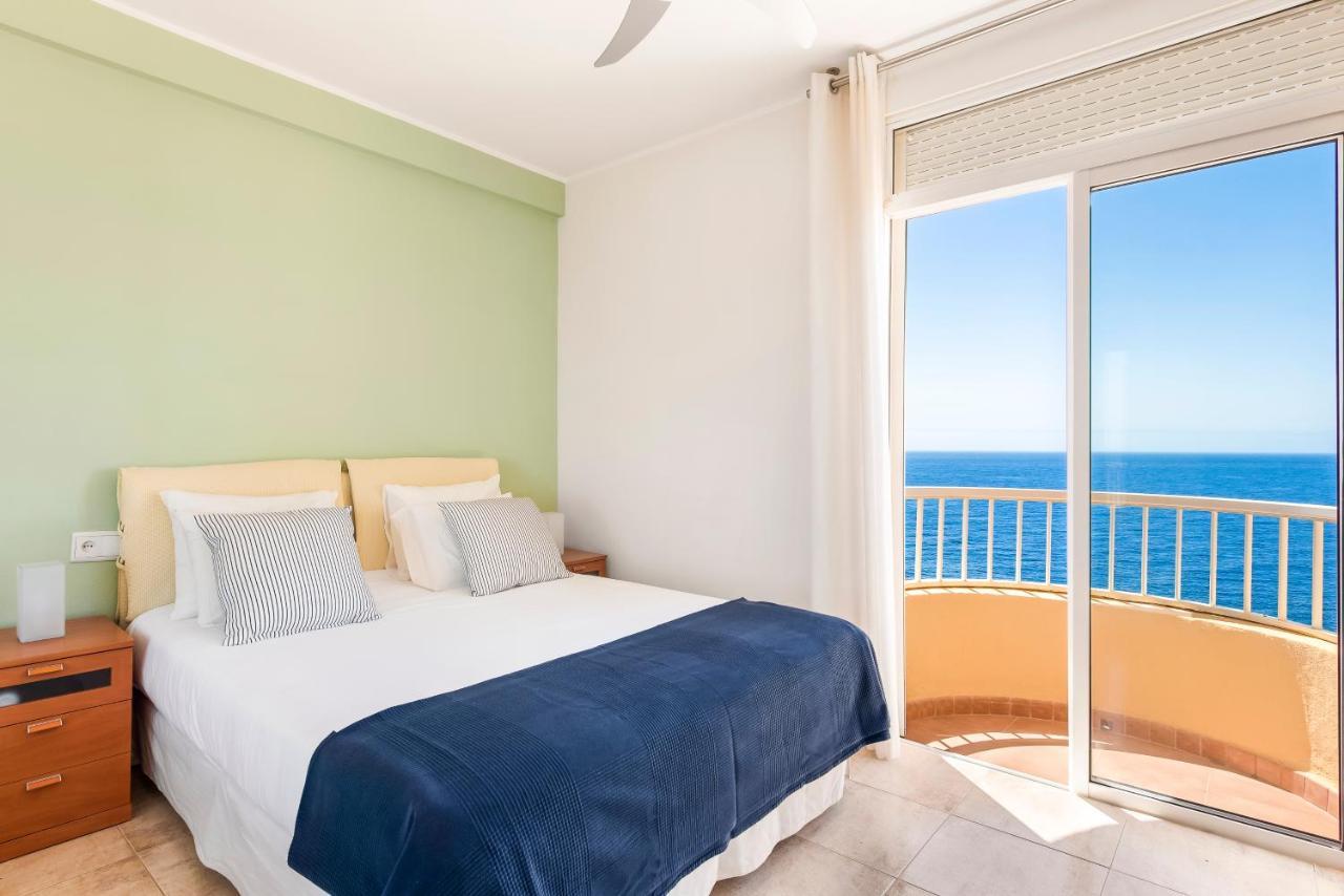 Beachfront Triplex With Swimming Pool & Parking Radazul Ngoại thất bức ảnh