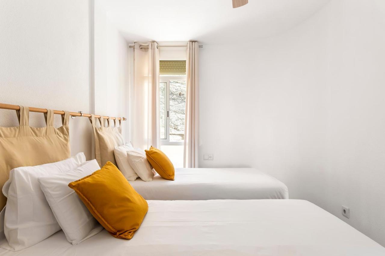 Beachfront Triplex With Swimming Pool & Parking Radazul Ngoại thất bức ảnh